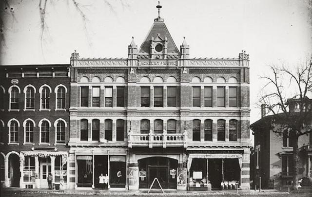 Regent Theatre - From Cinema Treasures